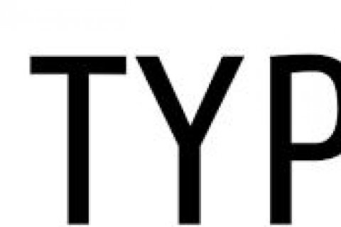 Typo3 Logo links in Orange und TYPO3 geschrieben in schwarzer Schrift 
